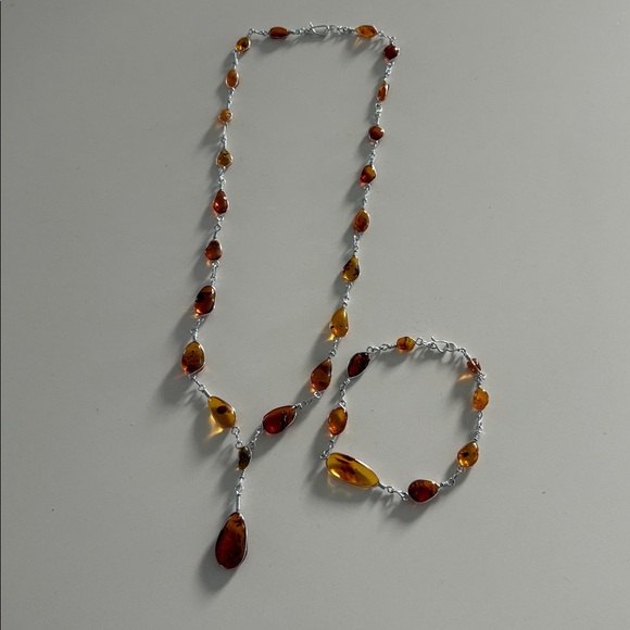 Baltic Amber Necklace + Bracelet in Silver wiring - Picture 2 of 6